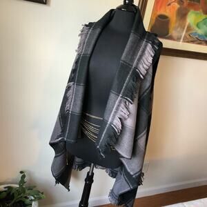 Open Front Waterfall Plaid Vest Womens OS Black Grey Fringe Poncho Unbranded